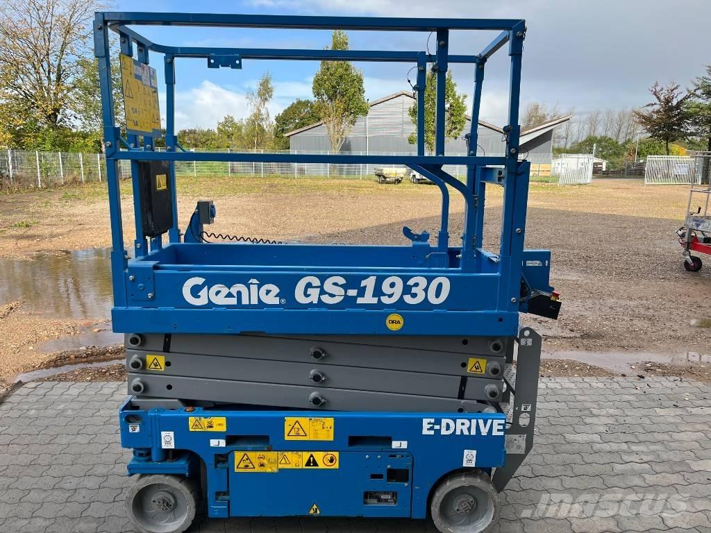 Genie GS 1930E-Drive رافعات مقصية الشكل