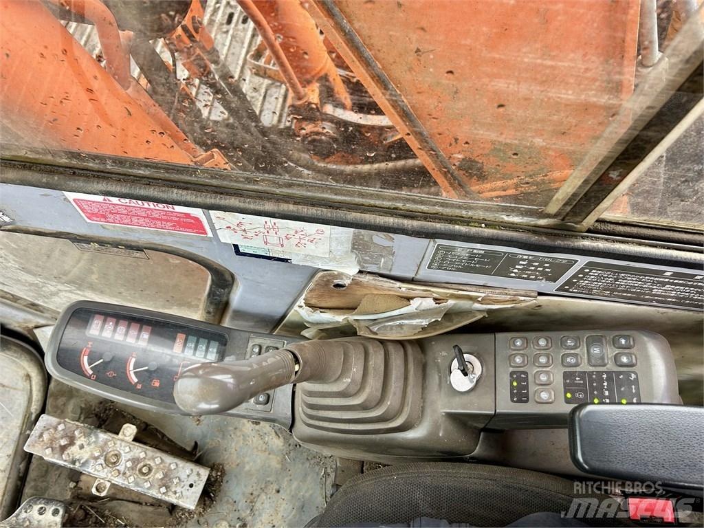 Hitachi EX100M-2 حفارات زحافة