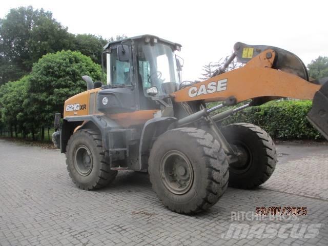 CASE 621 C لوادر بعجل
