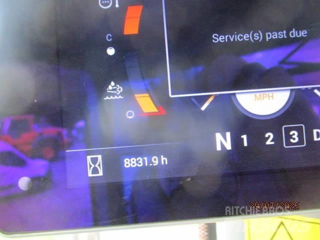 CASE 621 C لوادر بعجل