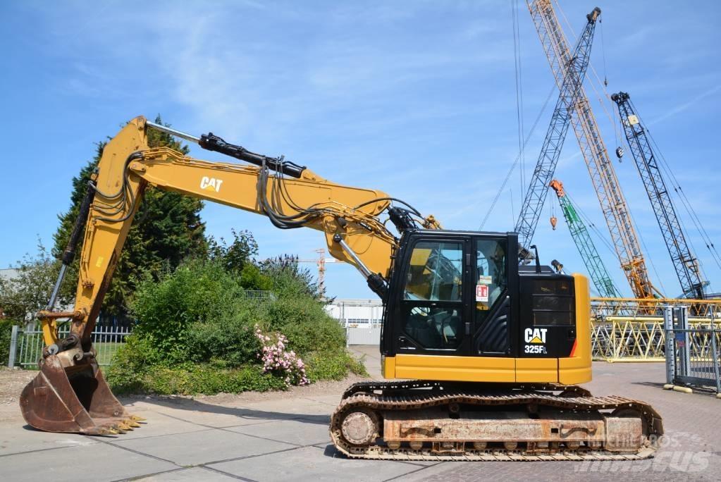 CAT 325 FL CR حفارات زحافة