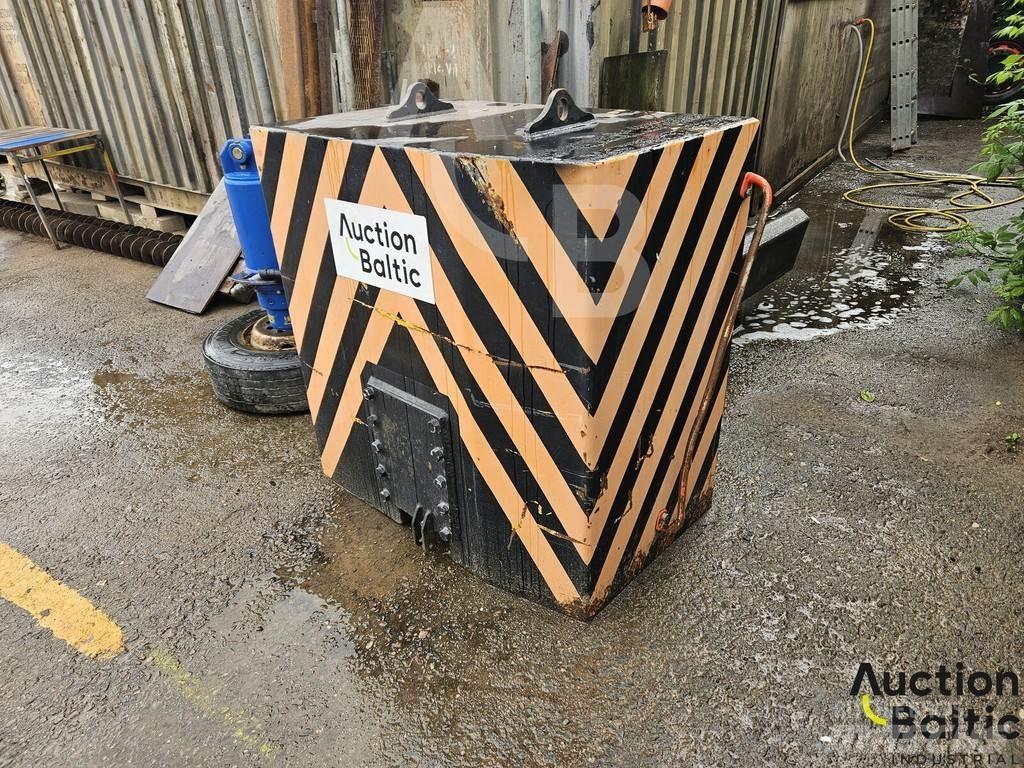  Crane overweight الأوزان الأمامية