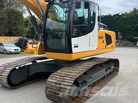 Liebherr R 922 حفارات زحافة