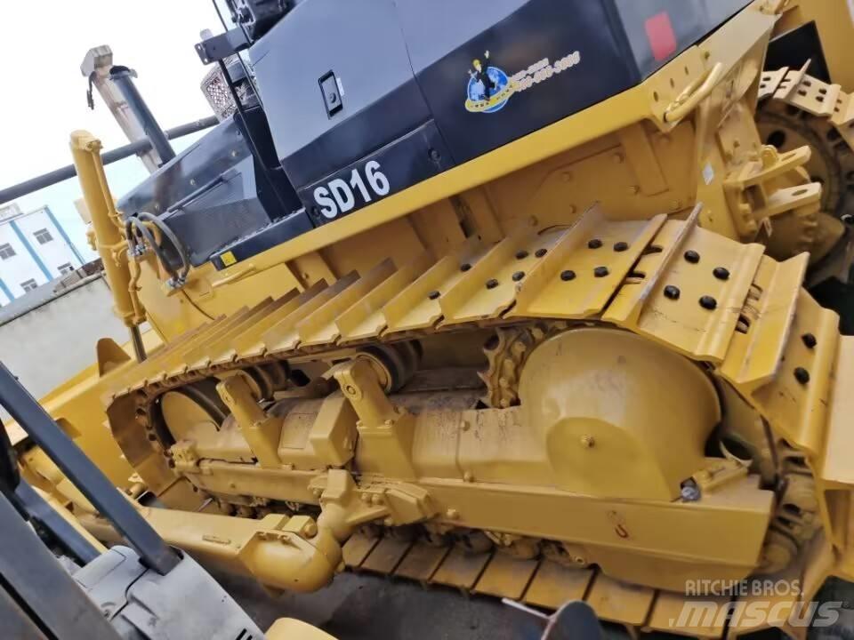 Shantui SD 22 بلدوزرات مجنزرة