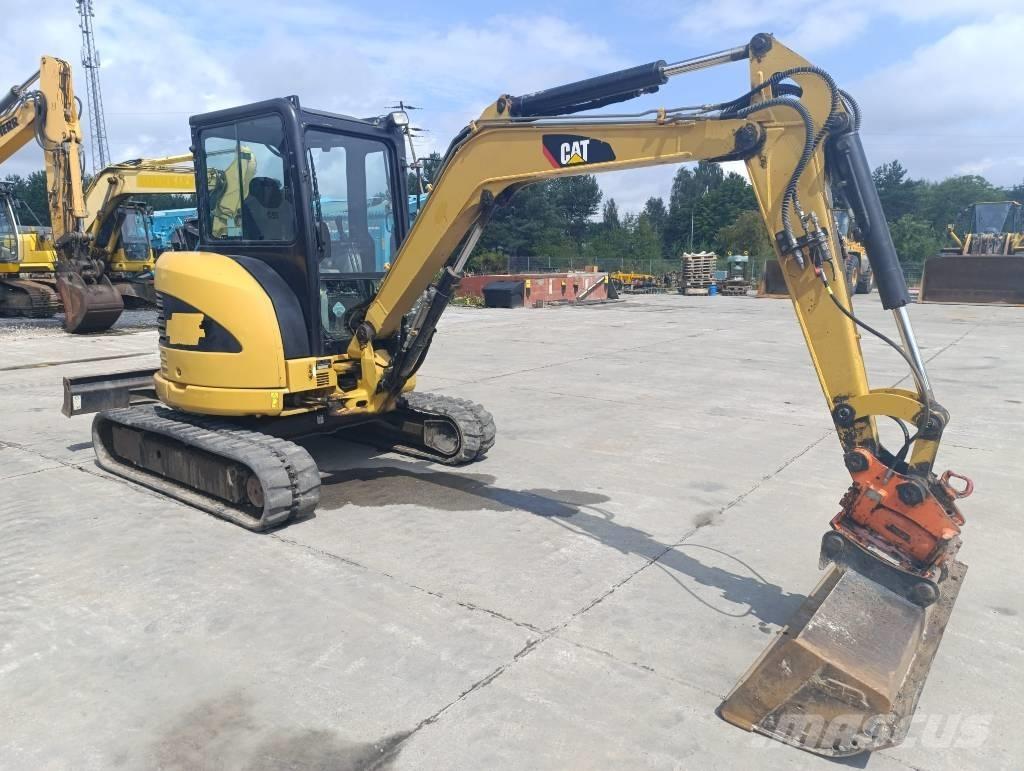 CAT 304 D حفارات صغيرة أقل من 7 طن (حفارات صغيرة)