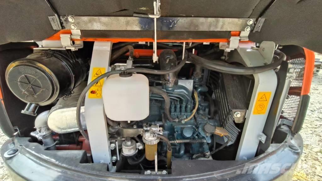 Kubota U 55-4 حفارات صغيرة أقل من 7 طن (حفارات صغيرة)