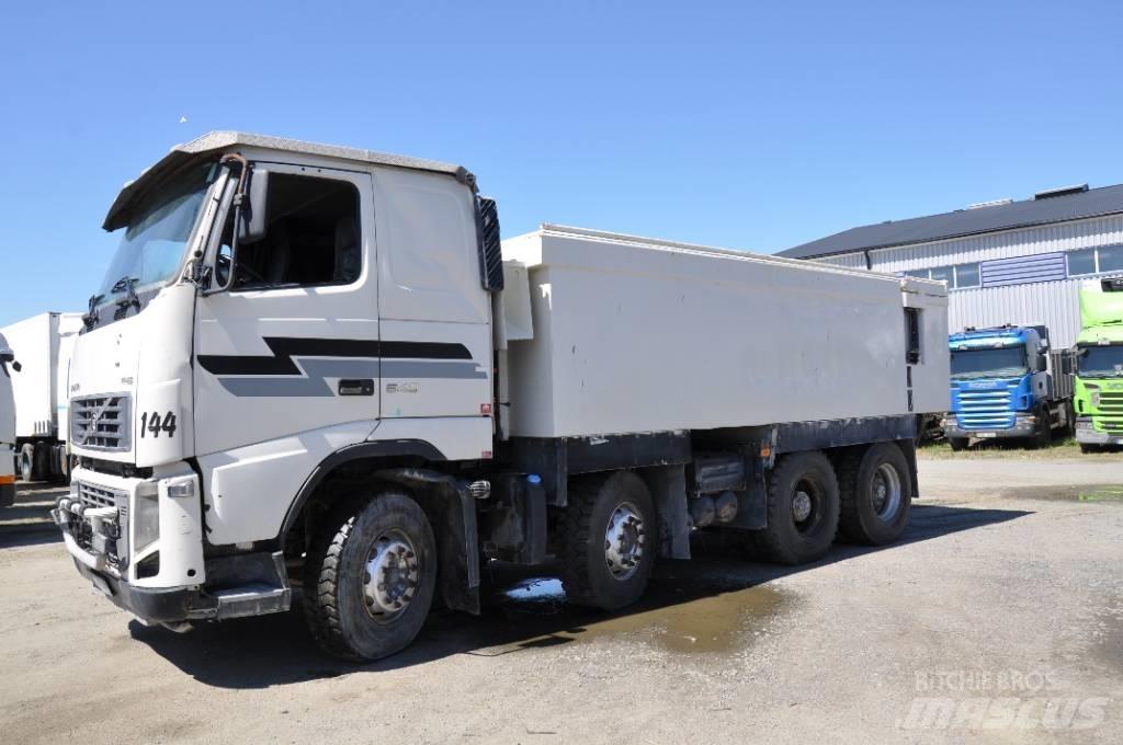Volvo FH16 550 8X4 شاحنات قلابة