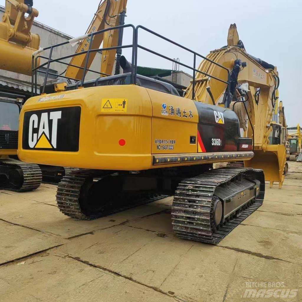 CAT 336D2L حفارات زحافة