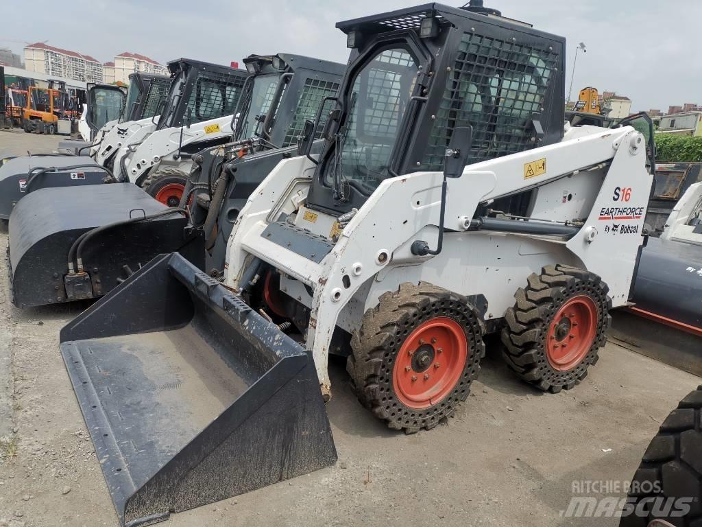 Bobcat S 16 لوادر انزلاقية التوجيه