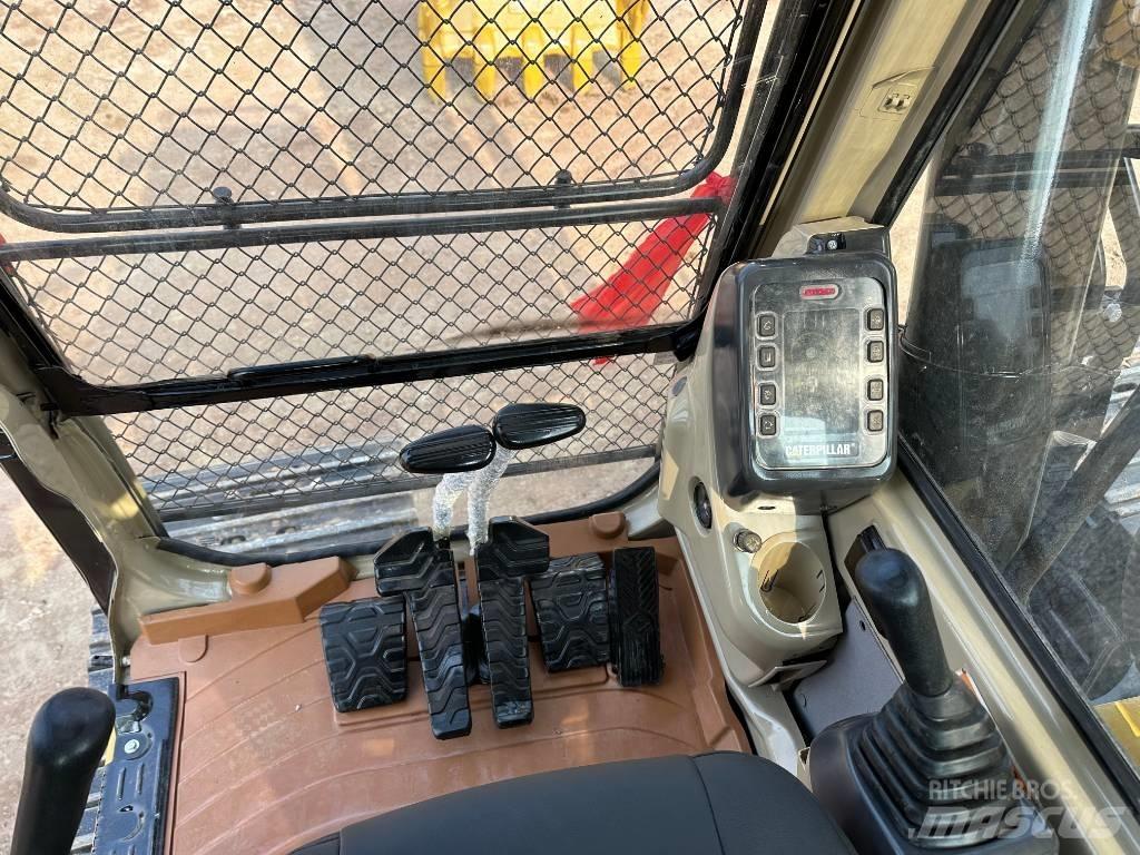 CAT 330 B L حفارات زحافة