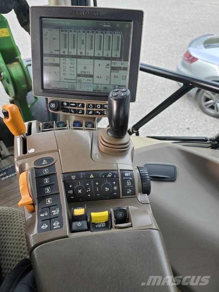 John Deere 6130 R الجرارات