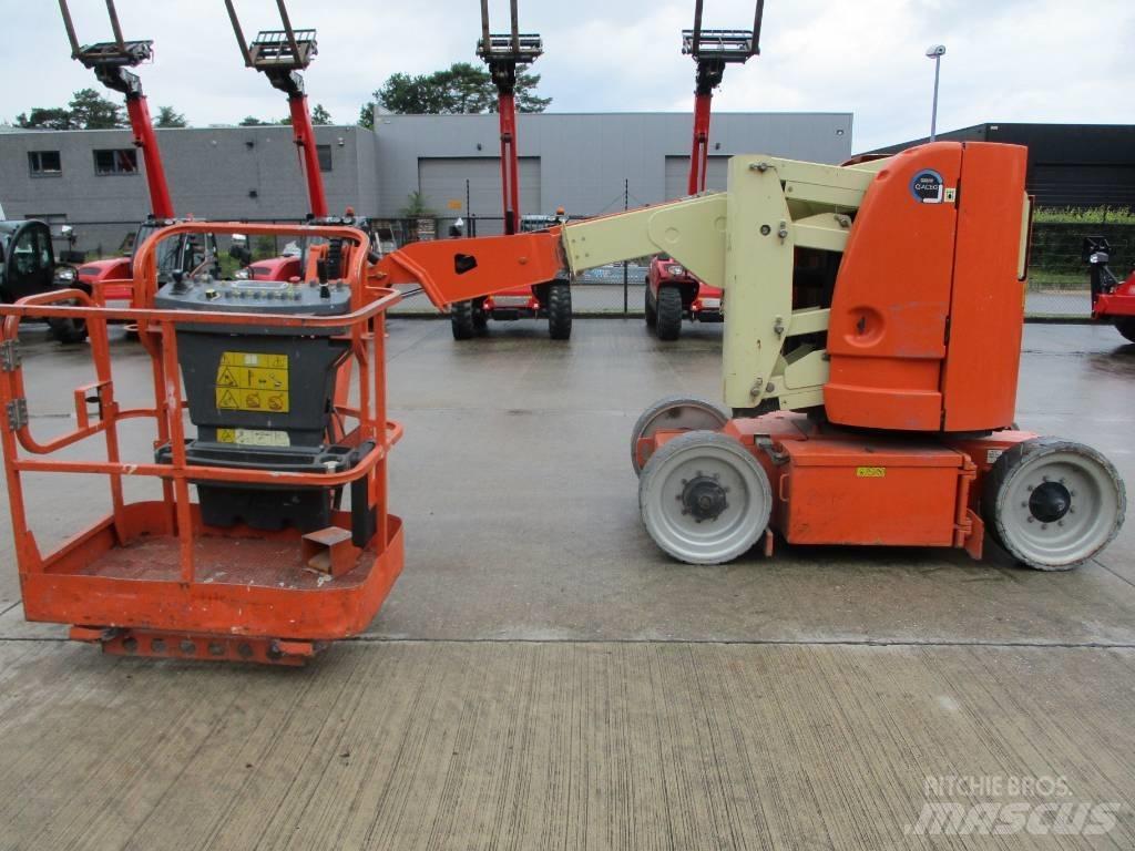 JLG E 300 AJP (718) رافعات ذراع ذاتية الحركة مدمجة