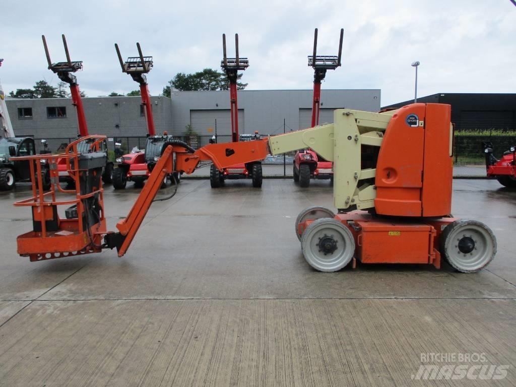 JLG E 300 AJP (718) رافعات ذراع ذاتية الحركة مدمجة