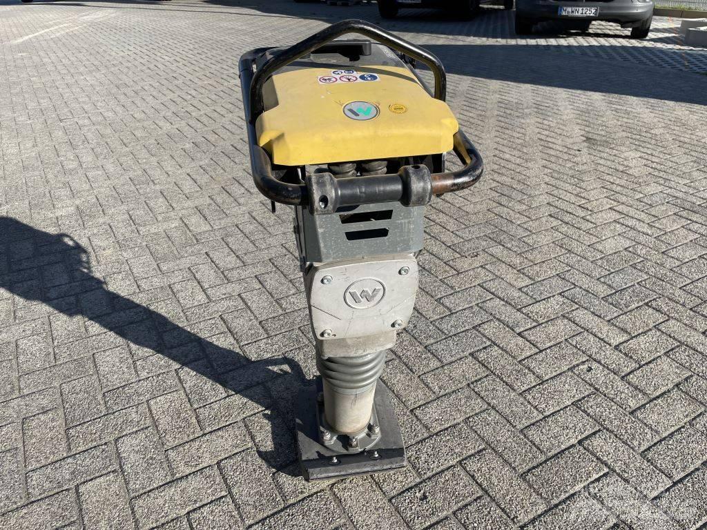 Wacker Neuson AS60e ِدَكات