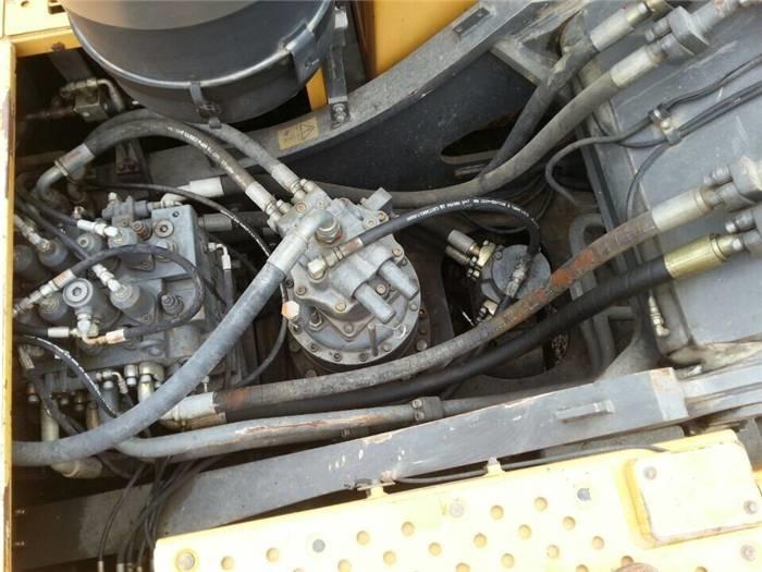 Volvo EC 360 B LC حفارات زحافة