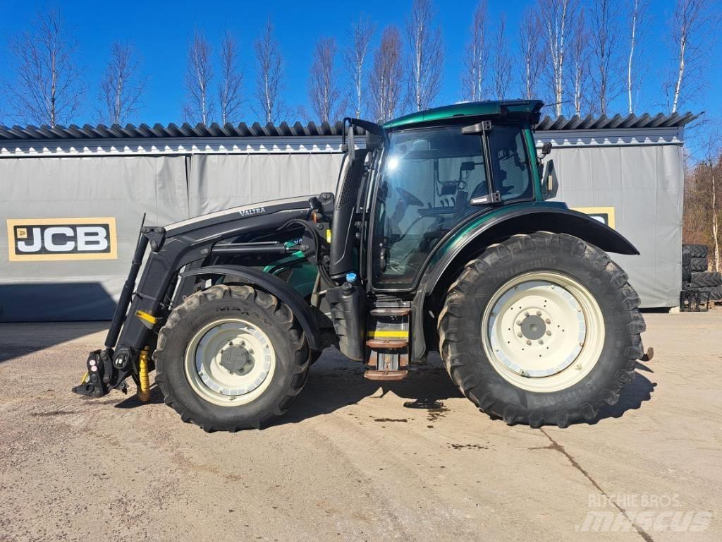 Valtra N 154 E الجرارات