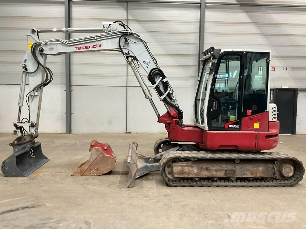Takeuchi TB 280 FR حفارات وسط 7 طن - 12 طن