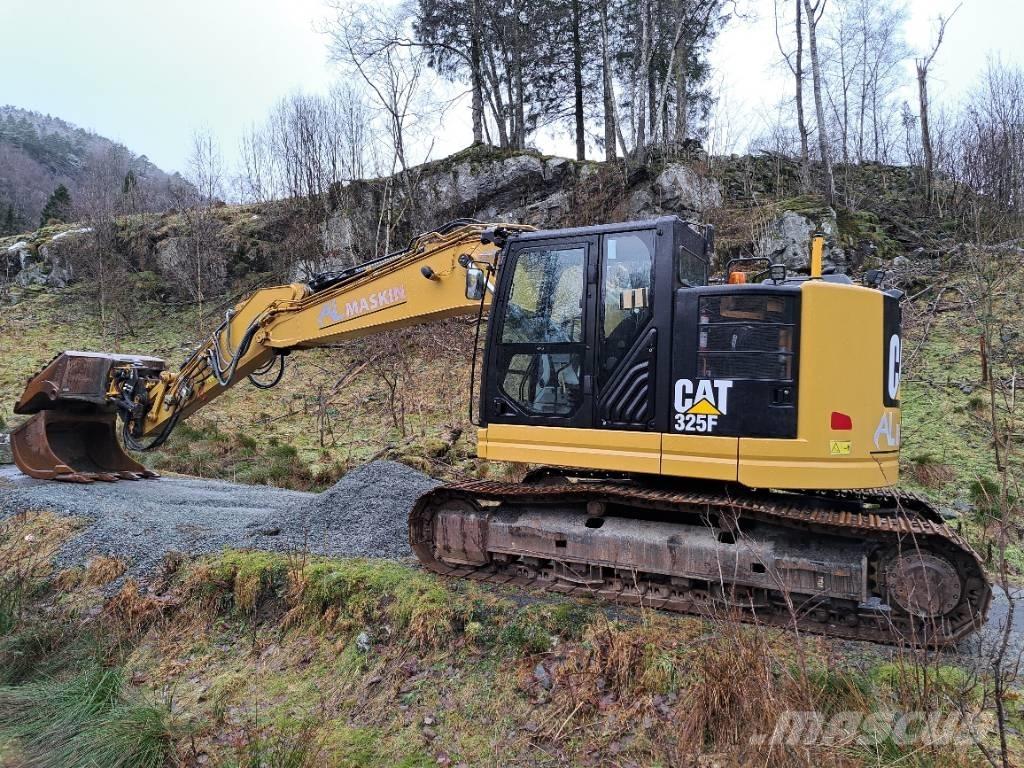 CAT 325 FL CR حفارات زحافة