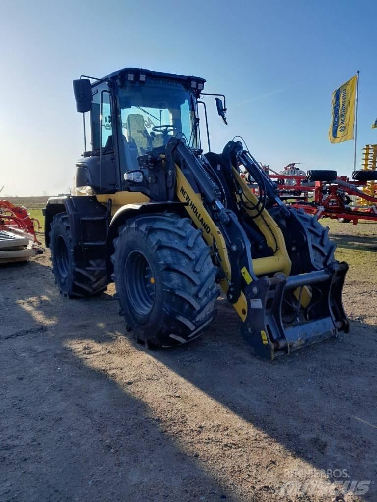 New Holland W 110 لوادر بعجل