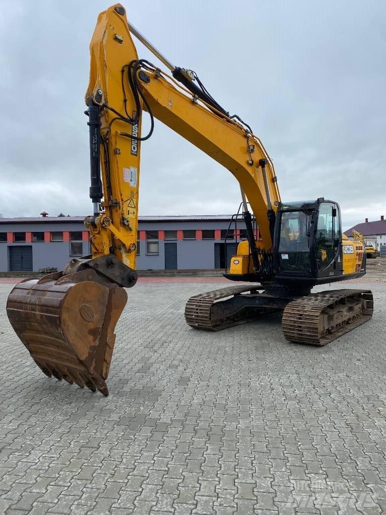JCB JS 220 LC حفارات زحافة