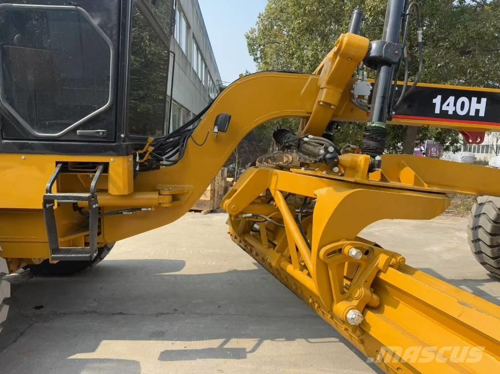 CAT 140 H معدات تمهيد الطرق
