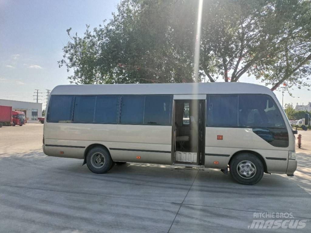 Toyota Coaster Bus حافلة صغيرة