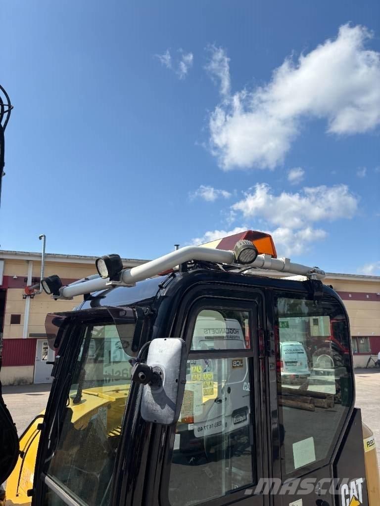 CAT 308 E CR حفارات وسط 7 طن - 12 طن