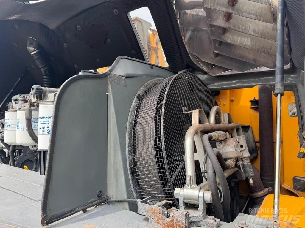 Liebherr A 316 مناولات المخلفات / مناولات صناعية