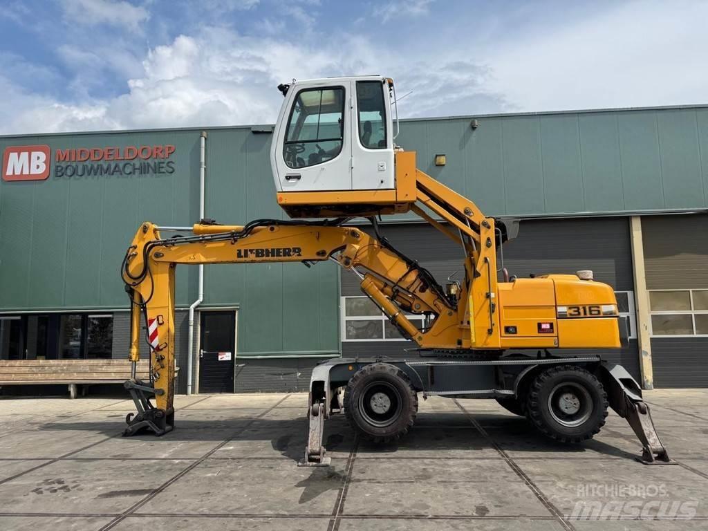 Liebherr A 316 مناولات المخلفات / مناولات صناعية
