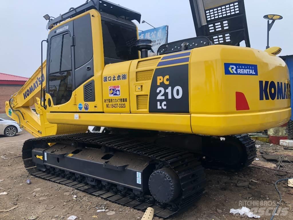 Komatsu PC 210 LC حفارات زحافة