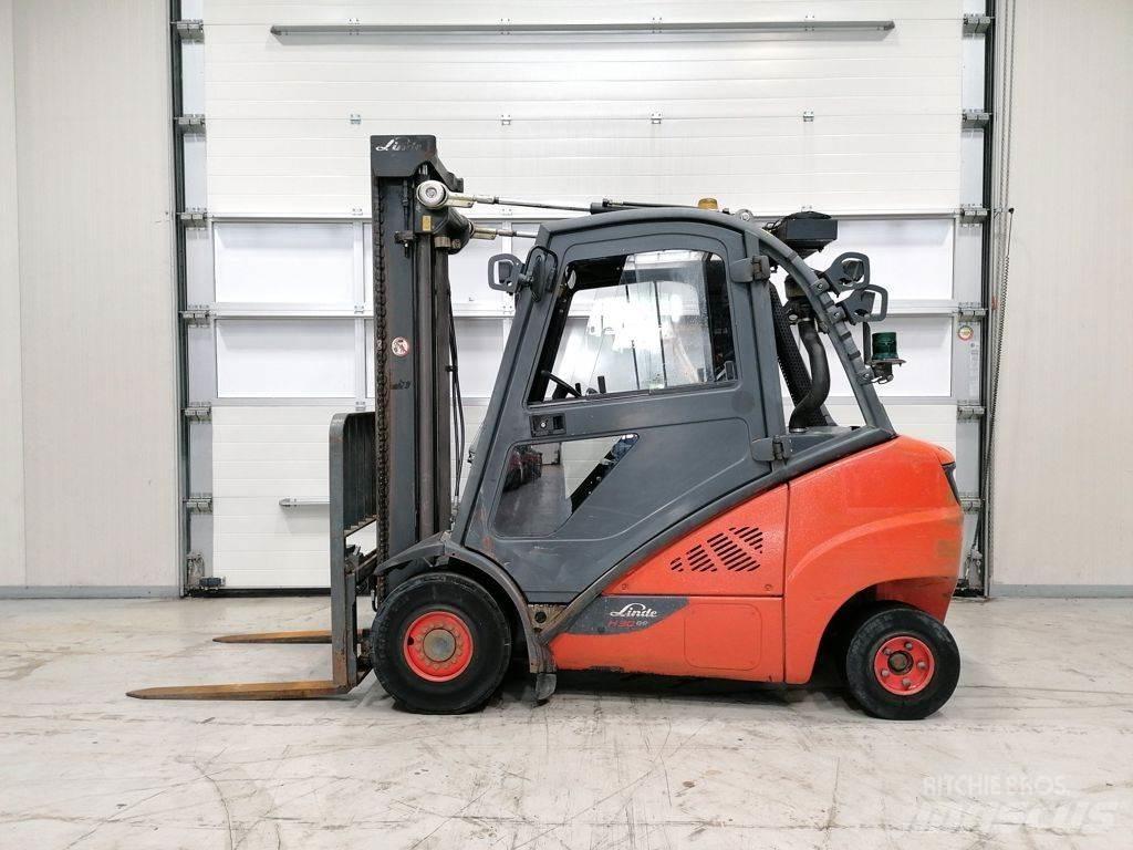 Linde H30D-02 شاحنات الديزل