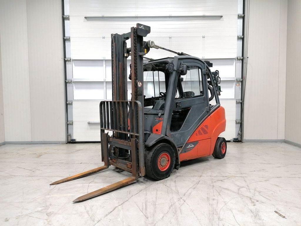 Linde H30D-02 شاحنات الديزل