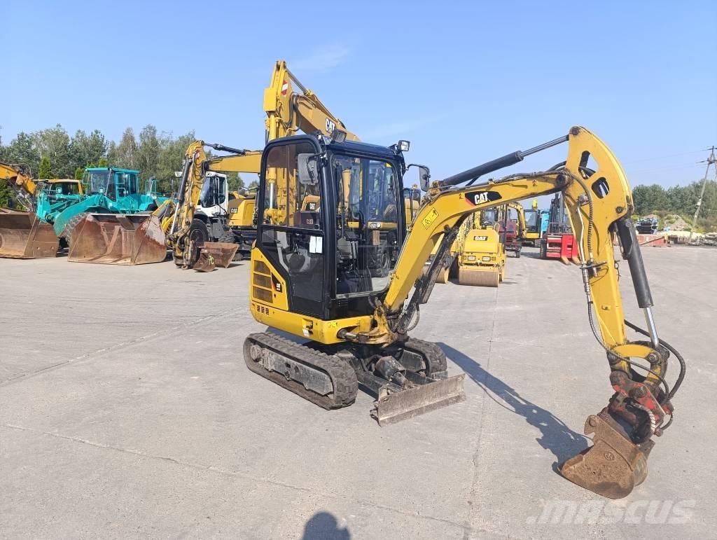 CAT 301.7 D حفارات صغيرة أقل من 7 طن (حفارات صغيرة)