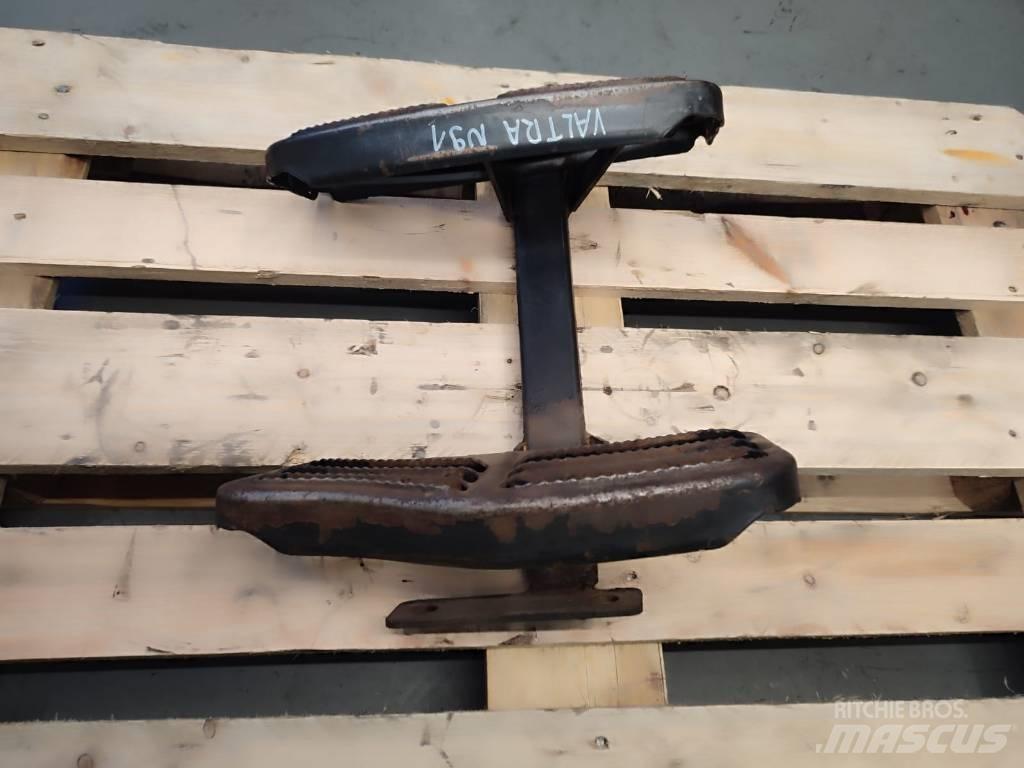 Valtra N91 step step الشاسيه والتعليق