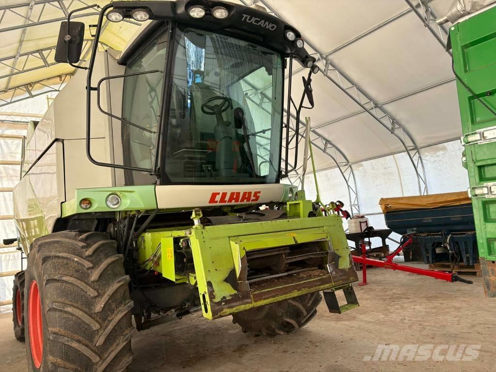 CLAAS Tucano 320 حصادات
