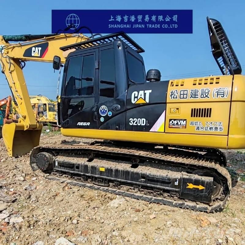 CAT 320 D حفارات زحافة