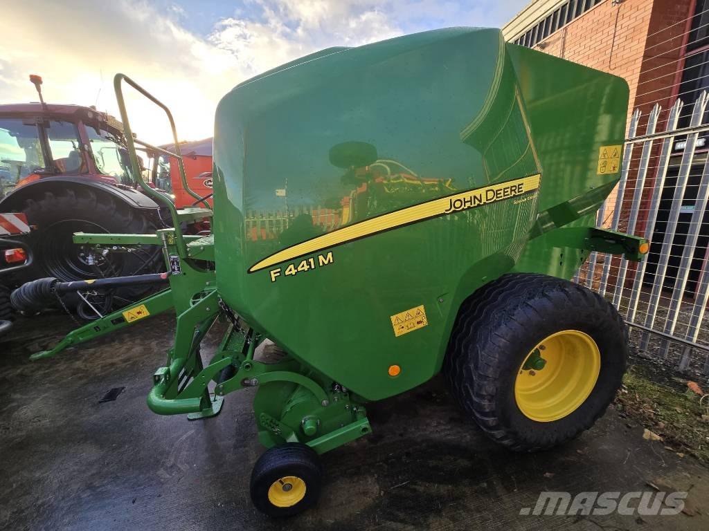 John Deere F441 M محزمات مستديرة