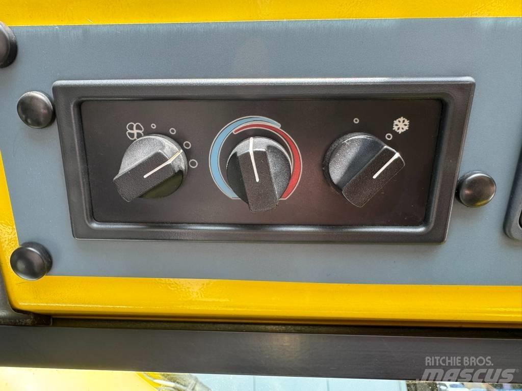 Grove RT 550 E رافعات الطرق الوعرة