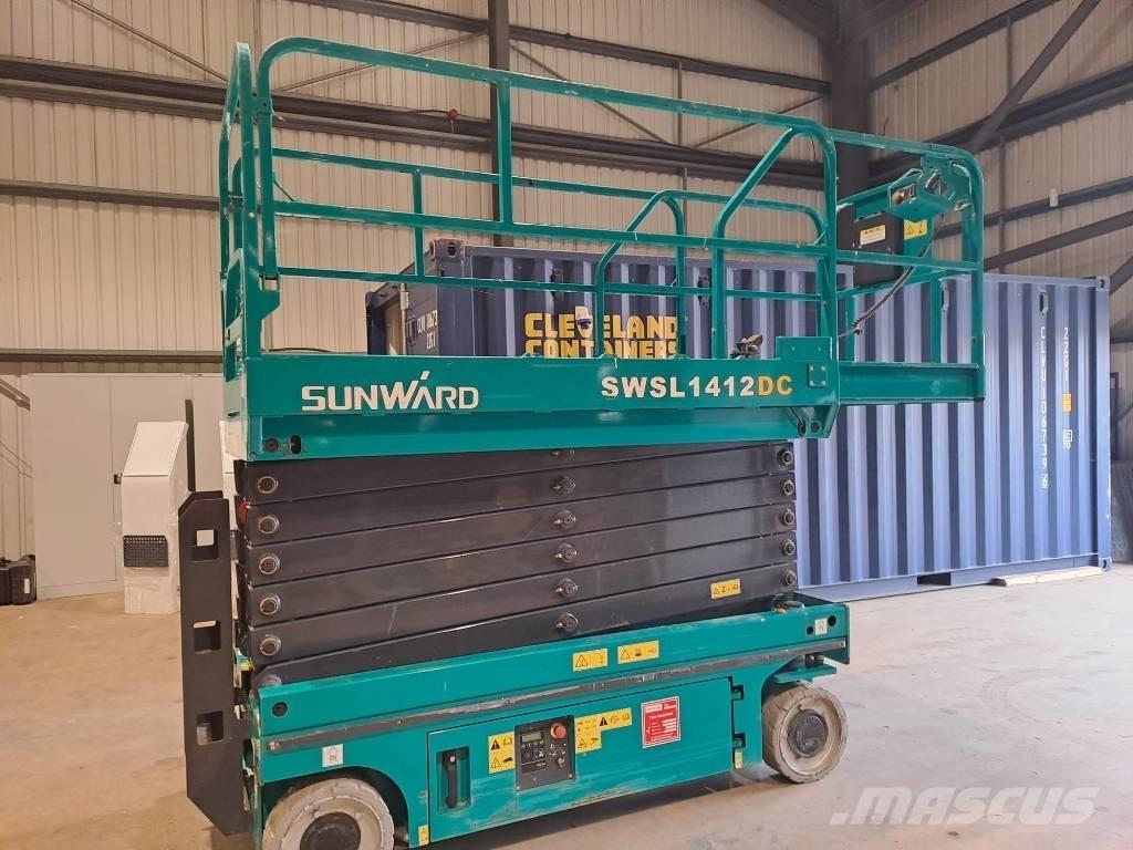 Sunward SWSL 1412 DC رافعات مقصية الشكل