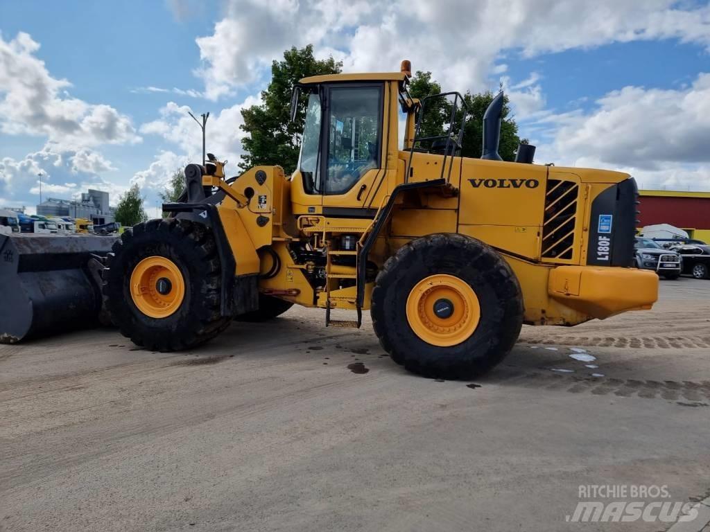 Volvo L 180 F لوادر بعجل