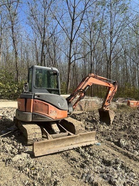 Hitachi ZX 50 حفارات زحافة
