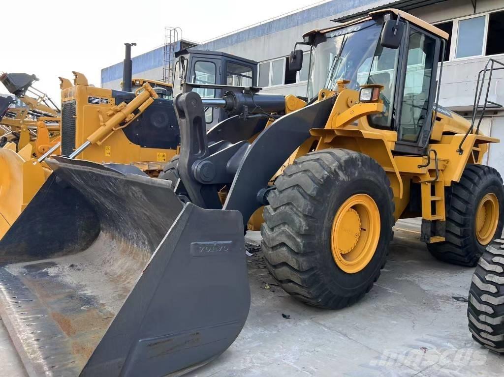 Volvo L 105 لوادر بعجل