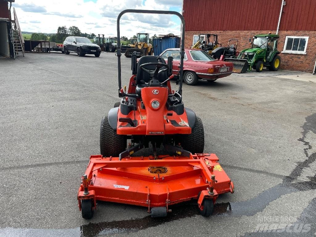 Kubota F 3680 ركوب الحشائش