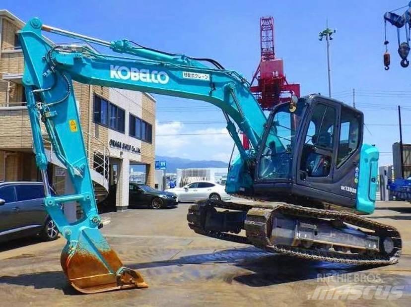 Kobelco SK 135 حفارات وسط 7 طن - 12 طن