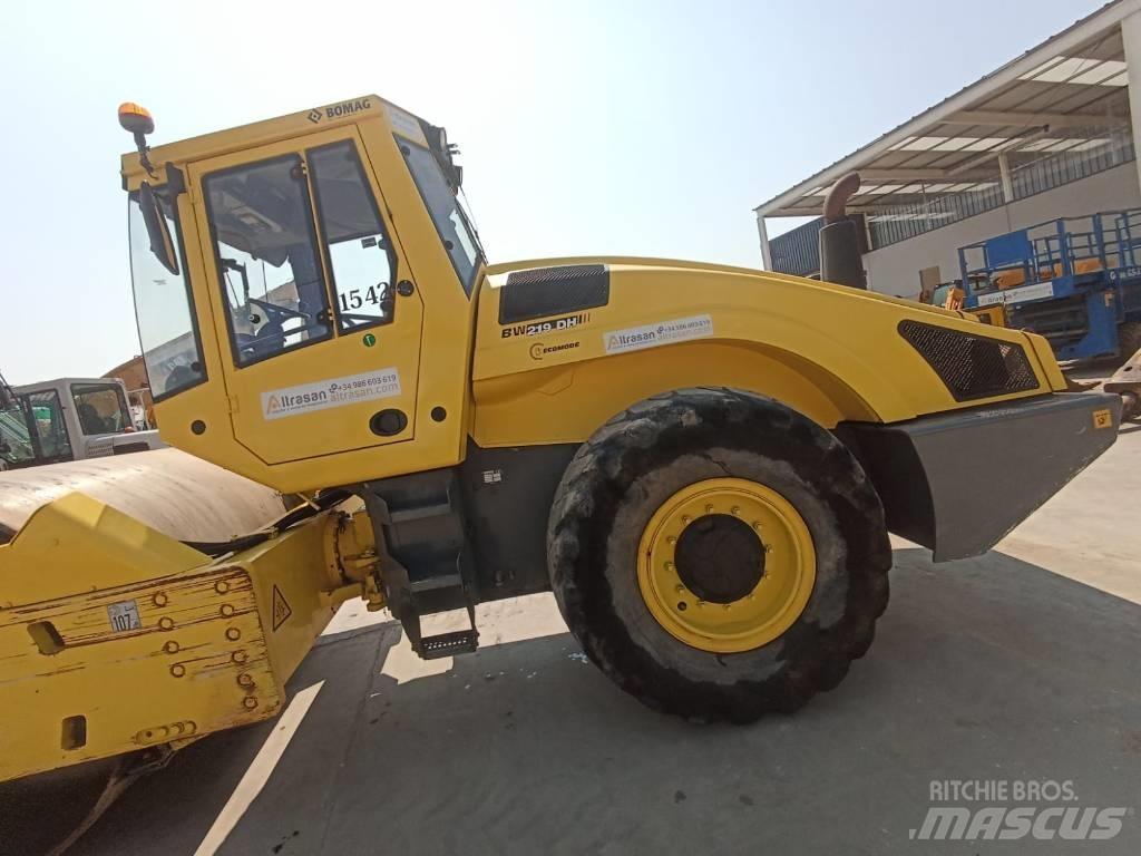 Bomag BW 219 D H-4 ضاغطات التربة