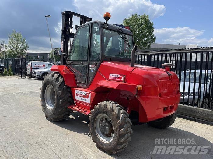 Manitou M30-4 شاحنات الطرق الوعرة