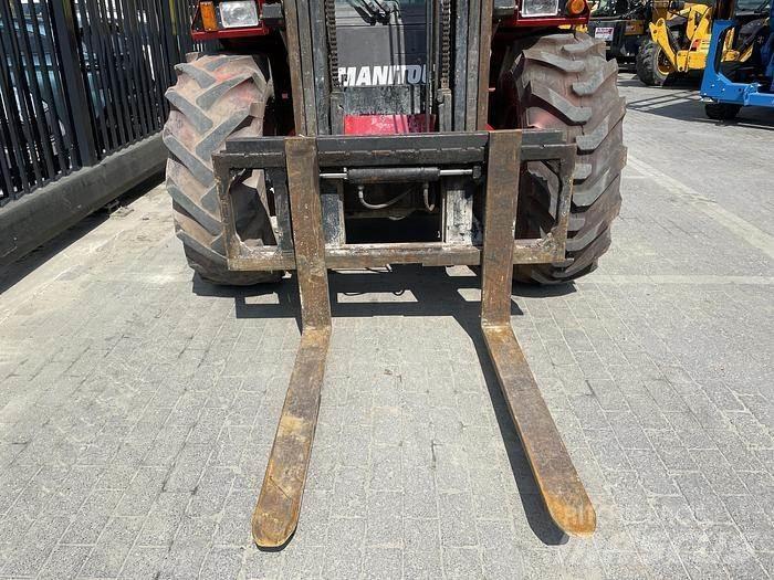 Manitou M30-4 شاحنات الطرق الوعرة