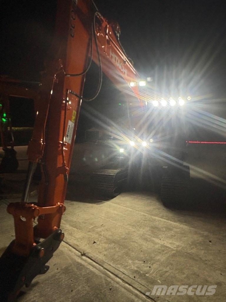 Hitachi Zaxis 130-6 حفارات زحافة