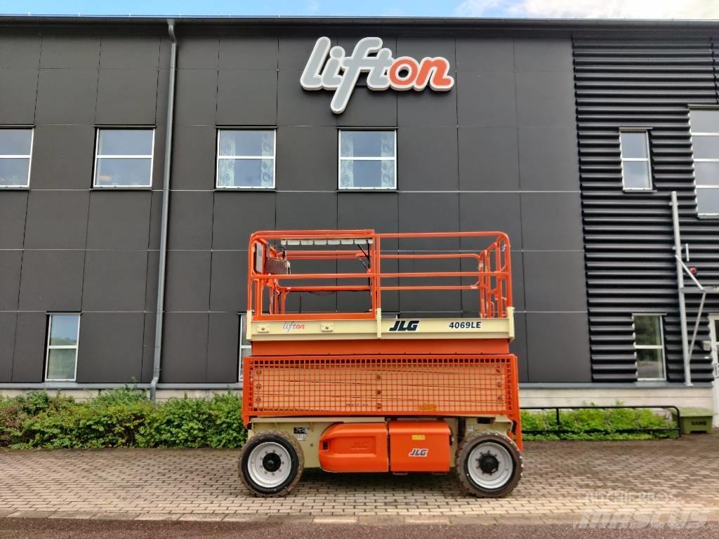 JLG 4069 LE Saxlift رافعات مقصية الشكل