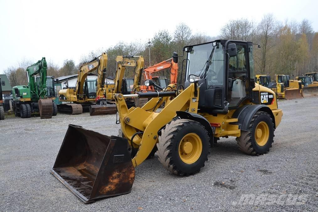 CAT 908 H 2 لوادر بعجل